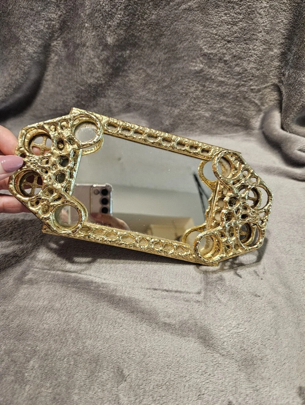 Vintage-style decorative vanity tray